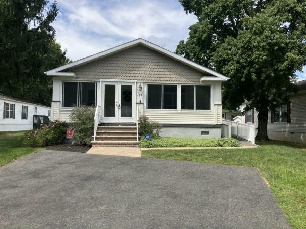 2011 Pine Grove Mobile Home For Sale