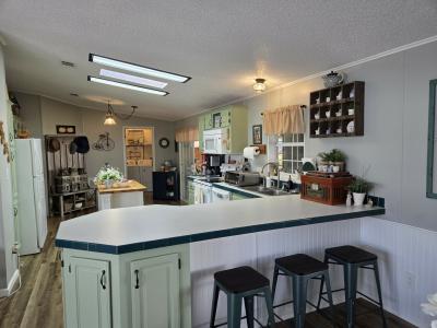 Photo 4 of 16 of home located at 239 Marianna Drive Auburndale, FL 33823