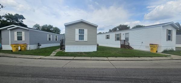 2015 Redman Advantage II Mobile Home For Rent