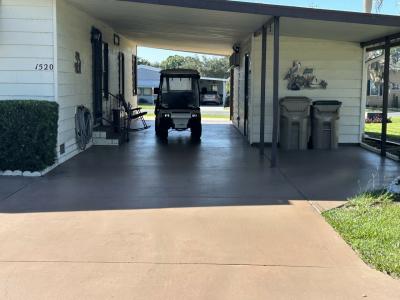 Photo 2 of 15 of home located at 1520 Lake Drive Grand Island, FL 32735