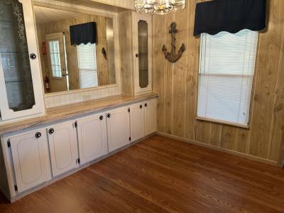 Photo 4 of 15 of home located at 1520 Lake Drive Grand Island, FL 32735