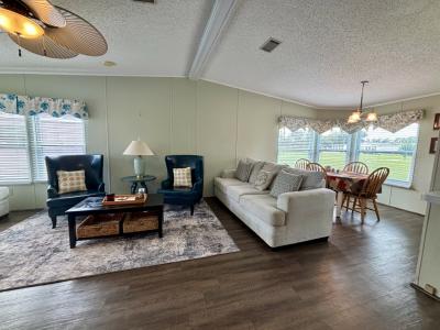 Photo 4 of 32 of home located at 1933 Bayou Dr. N. Ruskin, FL 33570