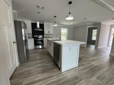 Photo 4 of 22 of home located at 2246 Pier Drive Ruskin, FL 33570