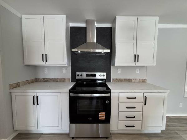 2025 Palm Harbor 340LEL30482A Mobile Home