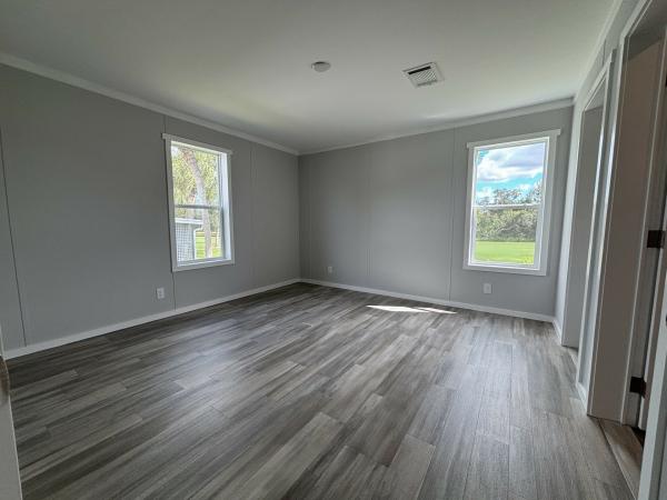 2025 Palm Harbor 340LEL30482A Mobile Home