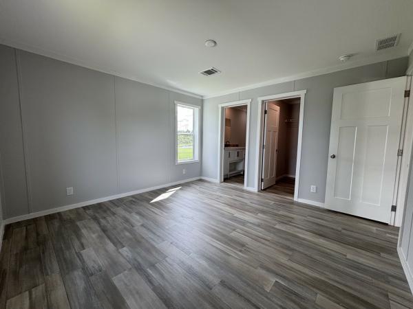 2025 Palm Harbor 340LEL30482A Mobile Home