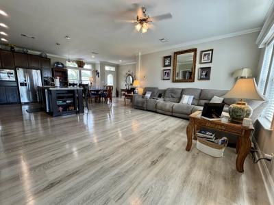 Photo 5 of 32 of home located at 3925 Manatee Club Drive Ruskin, FL 33570