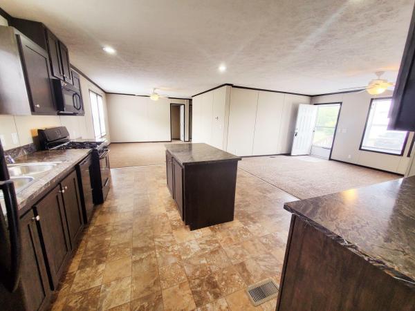 2017 Clayton Homes Inc Mobile Home For Sale