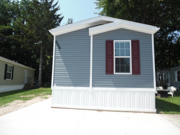 2024 Champion RA1670217 Mobile Home