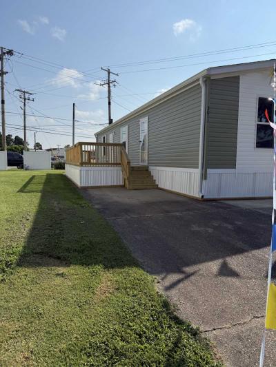 Mobile Home at 3011 Hawaii Evansville, IN 47710