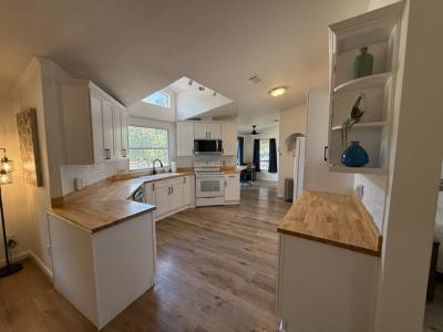 Photo 3 of 17 of home located at 5200 Lake Shore Ln Lot 18 Denton, TX 76208