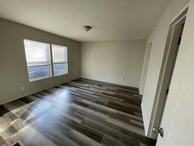 Photo 5 of 11 of home located at 518 Wickford Drive Hampton, GA 30228