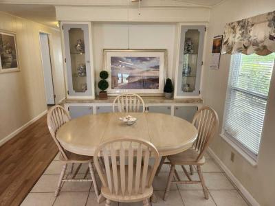 Photo 5 of 21 of home located at 1409 Gulf Coast Dr Naples, FL 34110