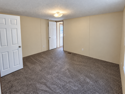 Photo 4 of 17 of home located at Park Plus Dr Columbia, TN 38401