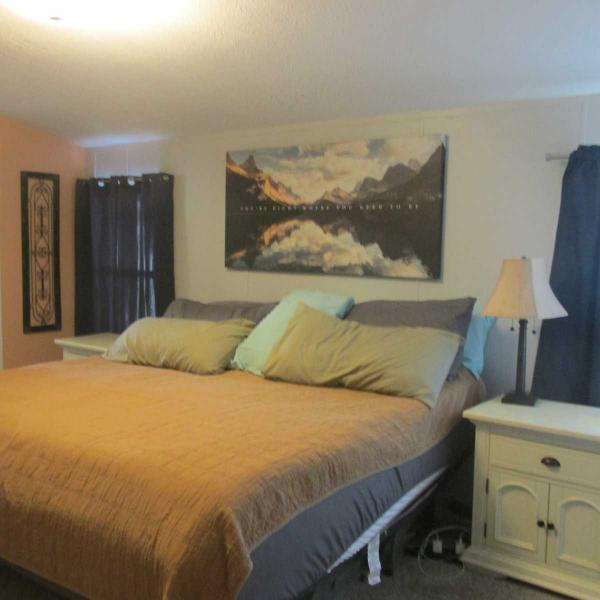 2000 Holly Park Glenmore Mobile Home