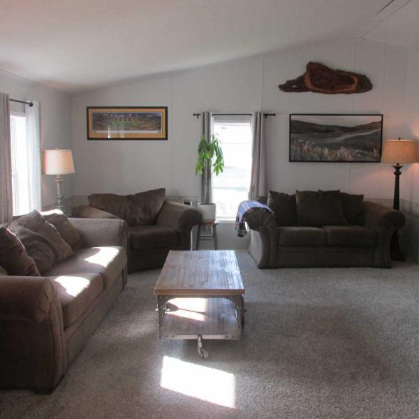 2000 Holly Park Glenmore Mobile Home