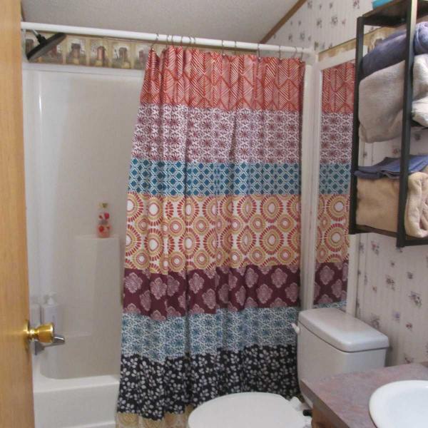 2000 Holly Park Glenmore Mobile Home