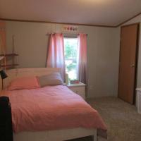 2000 Holly Park Glenmore Mobile Home