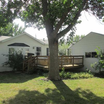 Photo 5 of 29 of home located at 6200 W. Misty Glen Pl. Sioux Falls, SD 57106