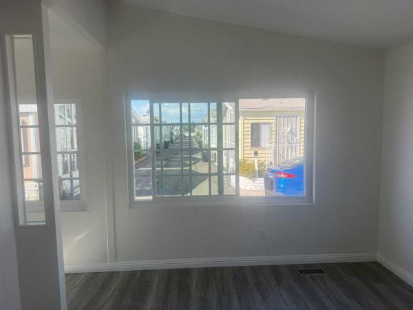 1985 Goldenwest Manufactured Home
