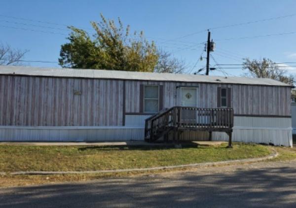 1997 Oakwood Mobile Home
