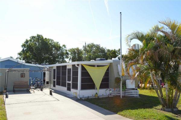 1982  Mobile Home For Sale