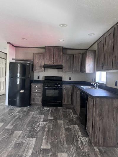 Photo 5 of 13 of home located at 511 East 1st Street #93 Huxley, IA 50124