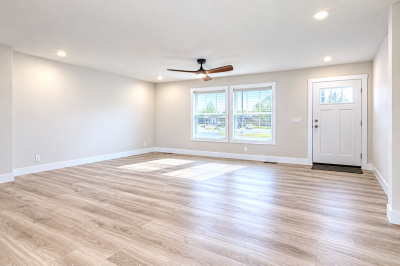 Photo 3 of 25 of home located at 22359 S Cedar Drive #118 Channahon, IL 60410