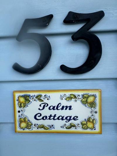 Photo 3 of 26 of home located at 795 County Rd 1 Palm Harbor, FL 34683
