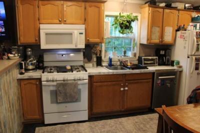 Photo 4 of 8 of home located at 100 Gordon Lane Gansevoort, NY 12831