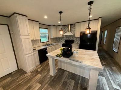 Photo 5 of 20 of home located at 25898 Interstate 30 Frontage Road Bryant, AR 72022