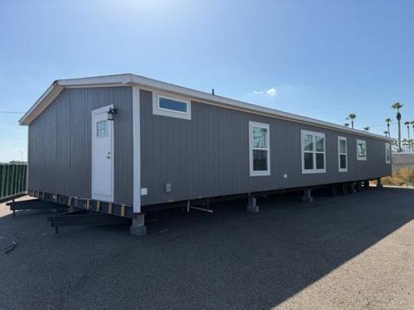 2025 EL SUENO 38CLB28724CH25 Manufactured Home