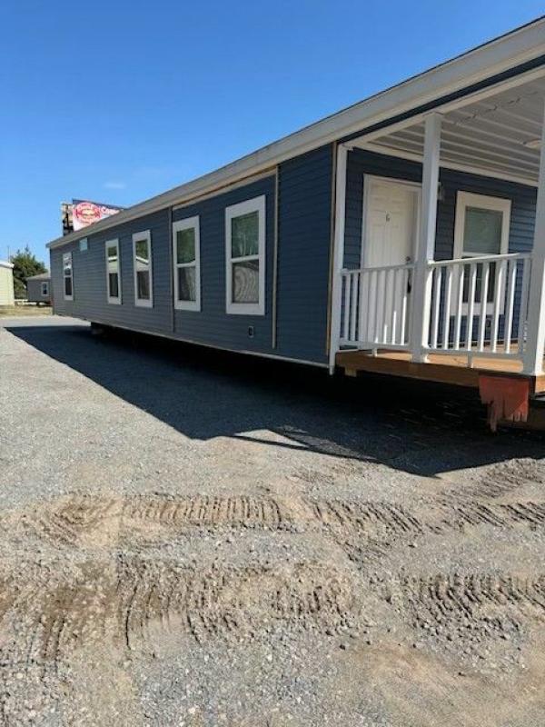 2023 SAVANNAH LIVING Mobile Home For Sale