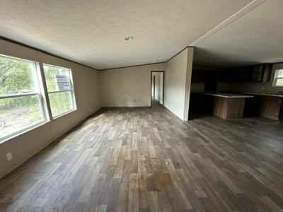 Photo 4 of 16 of home located at 145 Dickerson Road Sumiton, AL 35148