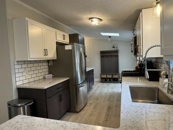 1996 Four Seasons Mobile Home