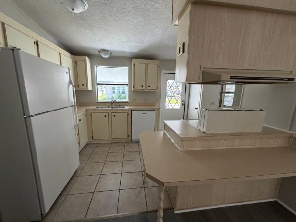 1986 FUQU 1765T Mobile Home