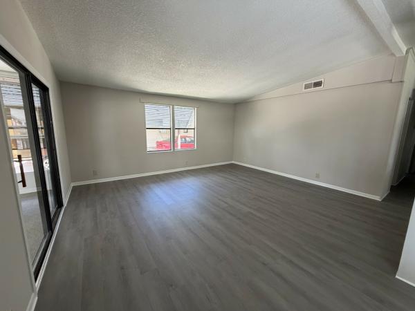 1986 FUQU 1765T Mobile Home