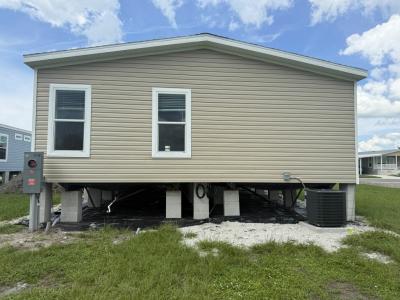 Photo 3 of 9 of home located at 3752 Vine Trail Ellenton, FL 34222