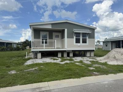 Photo 2 of 8 of home located at 3747 Vine Trail Ellenton, FL 34222