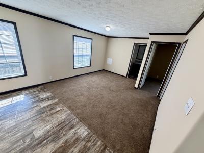 Photo 4 of 6 of home located at 8490 Kirsten Dr Newport, MI 48166