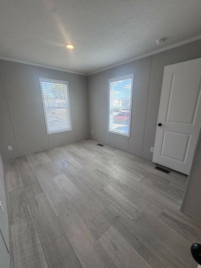 Photo 6 of 14 of home located at 17124 Crosbydale Macomb, MI 48044