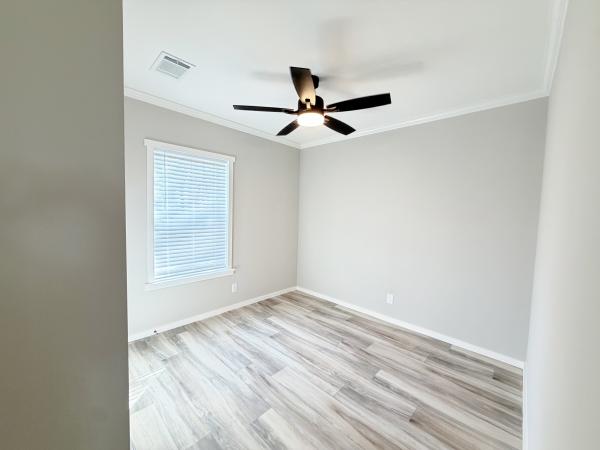 2025 Palm Harbor 340EL28522E Mobile Home