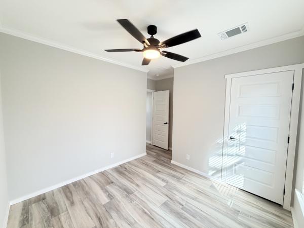 2025 Palm Harbor 340EL28522E Mobile Home