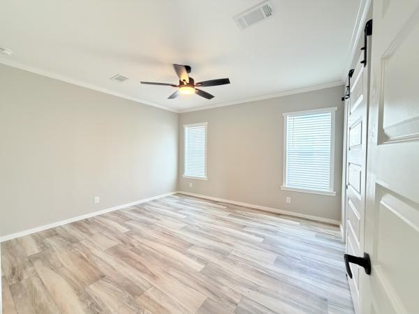 2025 Palm Harbor 340EL28522E Mobile Home