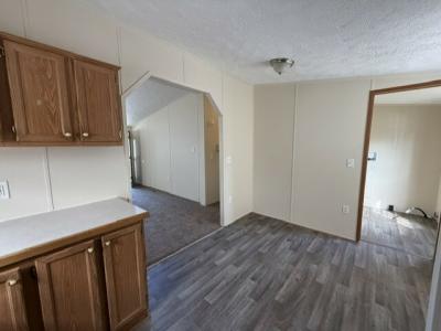 Photo 4 of 8 of home located at 88 Pineview Drive Flint, MI 48506