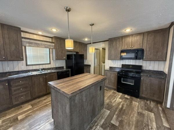 2019 Clayton 95PLH28563AH19 Mobile Home