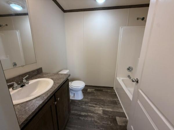 2019 Clayton 95PLH28563AH19 Mobile Home