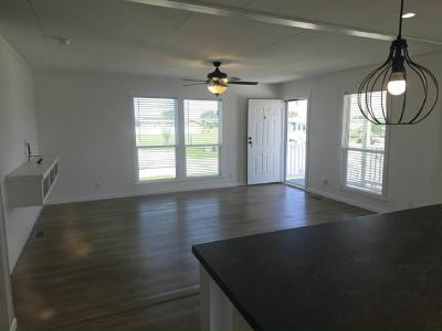 Photo 2 of 14 of home located at 27 Bonnet Street Willis, TX 77318