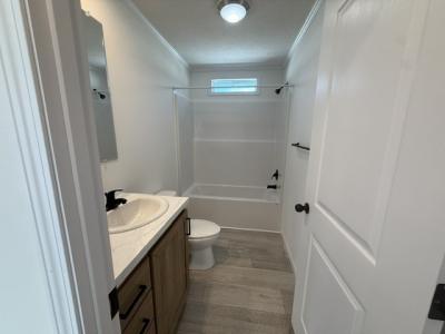 Photo 3 of 11 of home located at 146 Evergreen Road Flint, MI 48506
