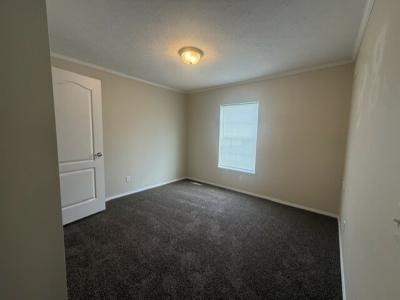 Photo 4 of 13 of home located at 357 Evergreen Road Flint, MI 48506